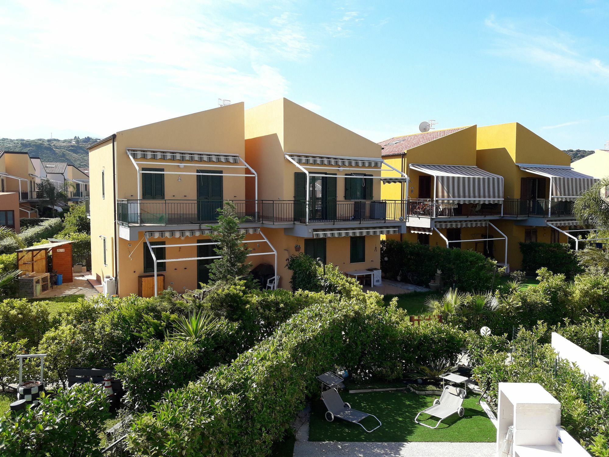 Villa Scenique Campofelice Di Roccella Luaran gambar